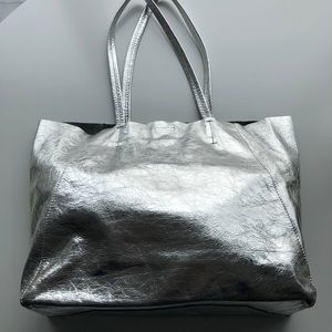 Streets Ahead Tote Bag